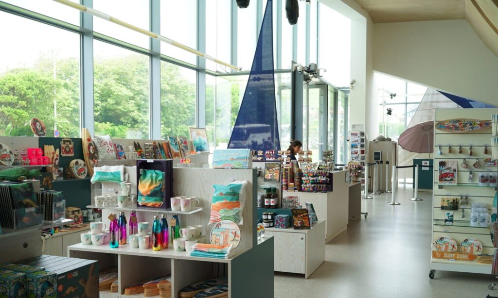boutique5-cité-de-l-ocean-delphinepernaud